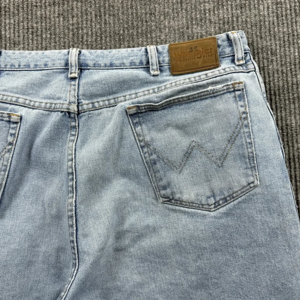 Wrangler Jeans‎ Mens 36x30 Light Wash Blue Straight Leg Denim Casual Pants